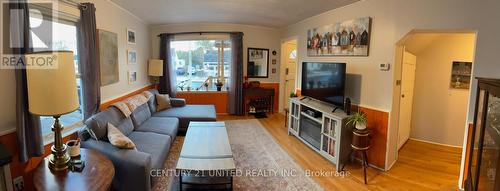 655 Gilchrist Street, Peterborough (Northcrest), ON - Indoor Photo Showing Living Room