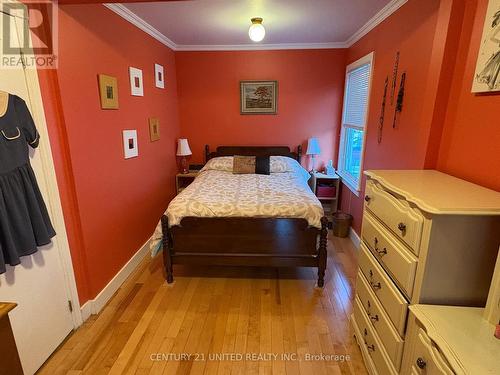 655 Gilchrist Street, Peterborough (Northcrest), ON - Indoor Photo Showing Bedroom