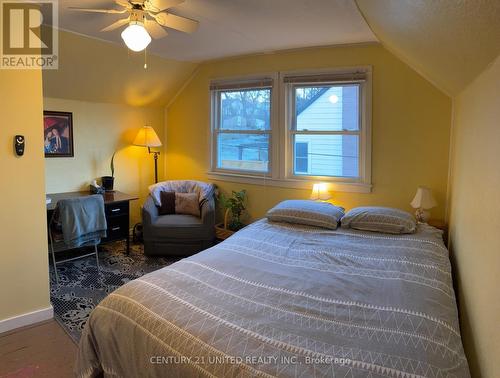 655 Gilchrist Street, Peterborough (Northcrest), ON - Indoor Photo Showing Bedroom