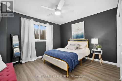 2133 Meadowview Road, Peterborough (Ashburnham), ON - Indoor Photo Showing Bedroom