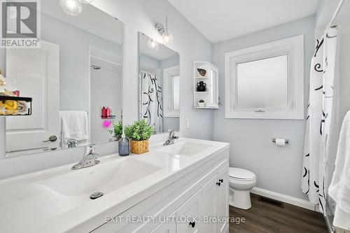 2133 Meadowview Road, Peterborough (Ashburnham), ON - Indoor Photo Showing Bathroom