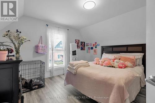 94 Stanley Street, London, ON - Indoor Photo Showing Bedroom