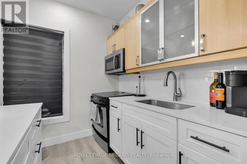 94 Stanley Street, London, ON - Indoor Photo Showing Kitchen