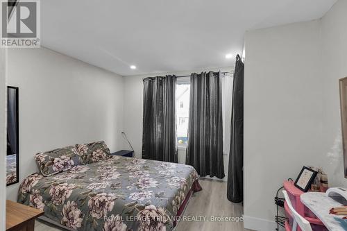 94 Stanley Street, London, ON - Indoor Photo Showing Bedroom