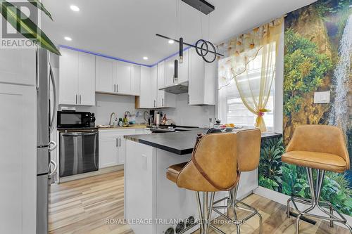 8 Bruce Street, London, ON - Indoor Photo Showing Kitchen