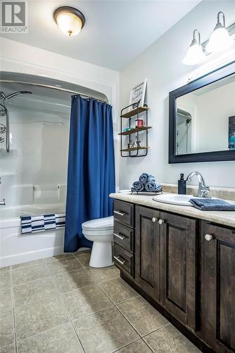 70 Spracklin Boulevard, Paradise, NL - Indoor Photo Showing Bathroom