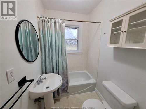 830 Jane Street, North Bay, ON - Indoor Photo Showing Bathroom