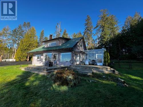 8317 Highway 101, Powell River, BC - Outdoor