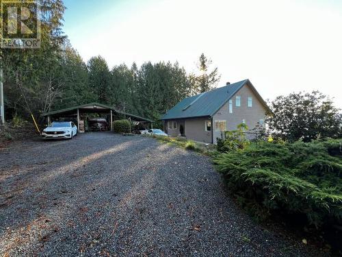 8317 Highway 101, Powell River, BC - Outdoor