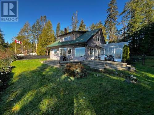 8317 Highway 101, Powell River, BC - Outdoor