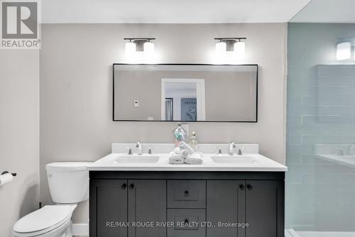 7494 Bamsey Drive, Hamilton Township, ON - Indoor Photo Showing Bathroom