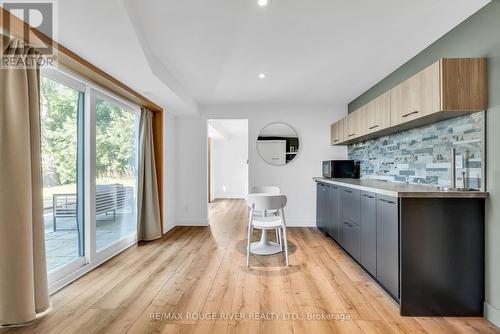 7494 Bamsey Drive, Hamilton Township, ON - Indoor Photo Showing Kitchen