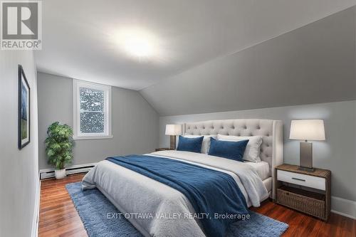 1876 Beachburg Road E, Whitewater Region, ON - Indoor Photo Showing Bedroom