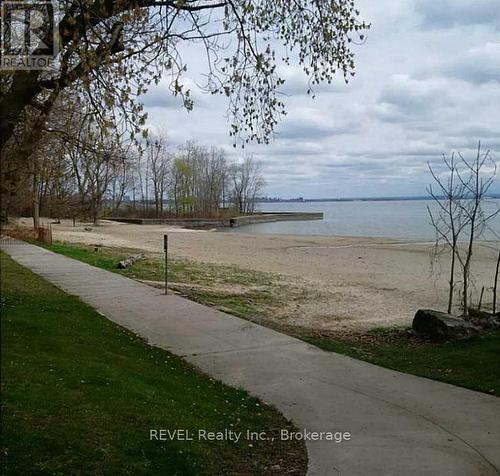 66 Lillian Place, Fort Erie (333 - Lakeshore), ON - Outdoor With View