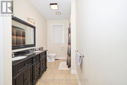 5784 Ironwood Street, Niagara Falls (219 - Forestview), ON - Indoor Photo Showing Bathroom