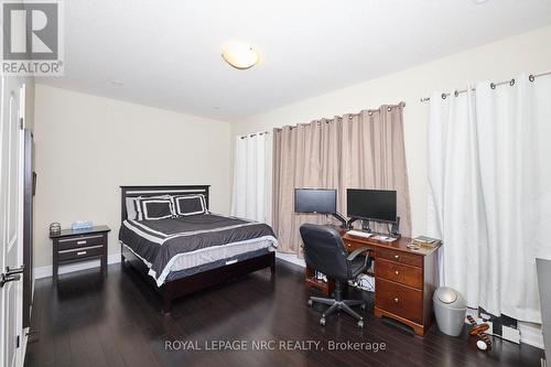 5784 Ironwood Street, Niagara Falls (219 - Forestview), ON - Indoor Photo Showing Bedroom