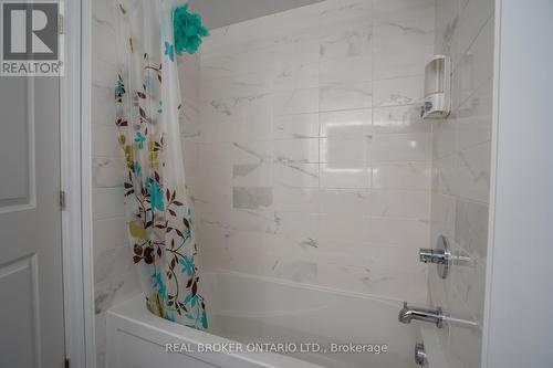 407 - 195 Besserer Street, Ottawa, ON - Indoor Photo Showing Bathroom