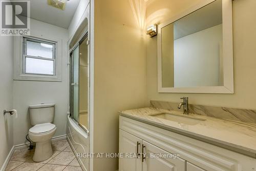 751 Boyle Drive, Woodstock (Woodstock - South), ON - Indoor Photo Showing Bathroom