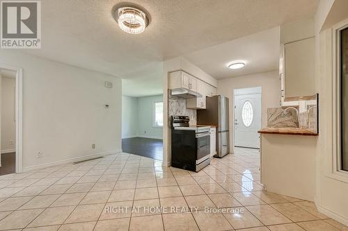 751 Boyle Drive, Woodstock (Woodstock - South), ON - Indoor Photo Showing Kitchen