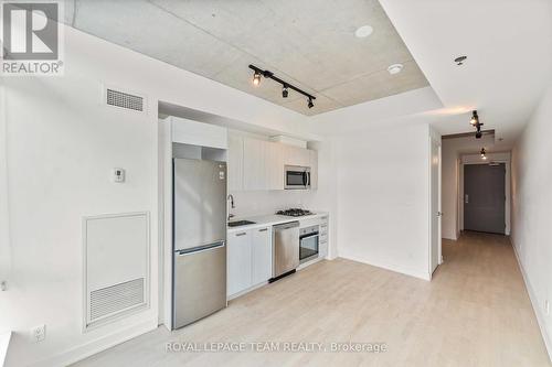 306 - 203 Catherine Street, Ottawa, ON - Indoor Photo Showing Kitchen With Stainless Steel Kitchen