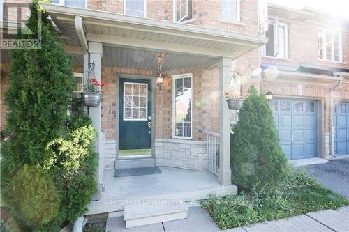 21 Bassett Avenue, Richmond Hill, ON - Outdoor