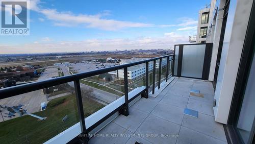 Lph19 - 1100 Sheppard Avenue W, Toronto, ON - Outdoor With View