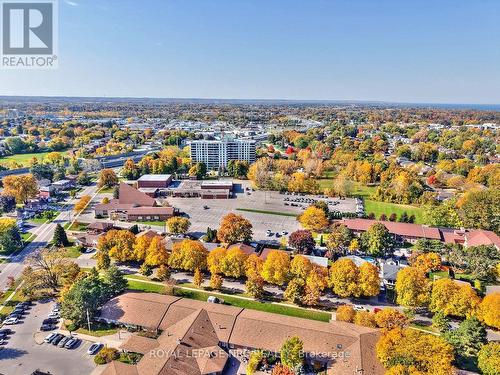 2 - 38 Elma Street, St. Catharines (443 - Lakeport), ON - Outdoor With View