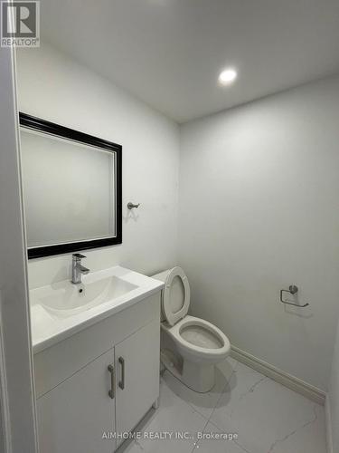 3444 Sunlight Street, Mississauga, ON - Indoor Photo Showing Bathroom