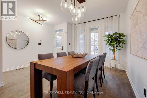 60 Fontebella Avenue, Vaughan, ON - Indoor Photo Showing Dining Room