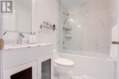 60 Fontebella Avenue, Vaughan, ON - Indoor Photo Showing Bathroom