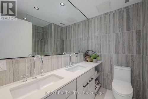 405 - 41 Dovercourt Road, Toronto, ON - Indoor Photo Showing Bathroom