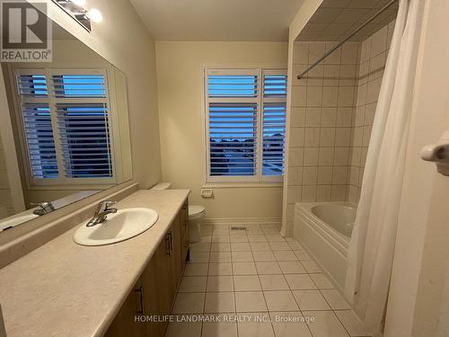 116 Skinner Road, Hamilton, ON - Indoor Photo Showing Bathroom