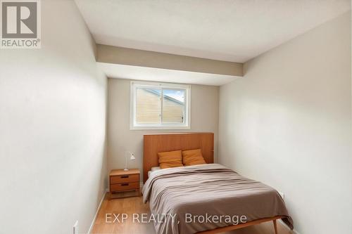 2651 Pimlico Crescent, Ottawa, ON - Indoor Photo Showing Bedroom