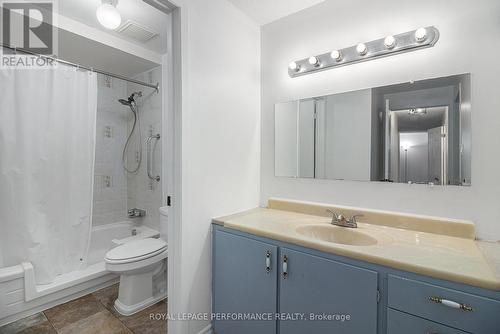 402 - 6532 Bilberry Drive, Ottawa, ON - Indoor Photo Showing Bathroom