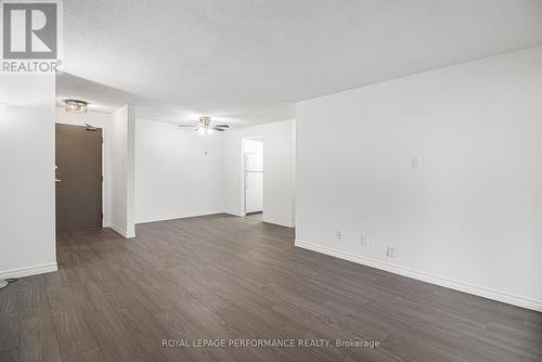 402 - 6532 Bilberry Drive, Ottawa, ON - Indoor Photo Showing Other Room