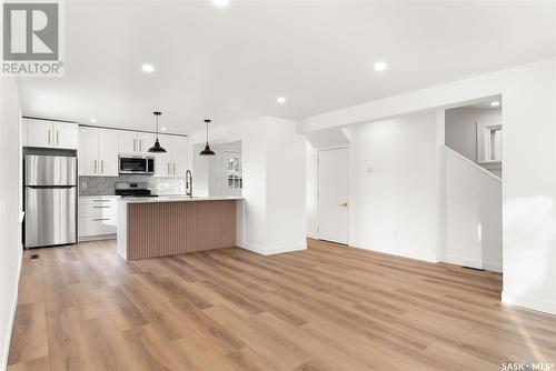 2072 Princess Street, Regina, SK - Indoor Photo Showing Kitchen