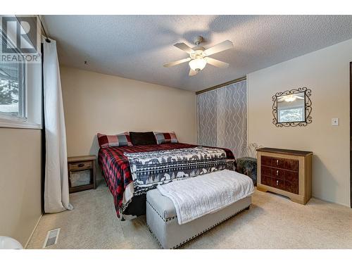 1382 Cypress Drive, Sparwood, BC - Indoor Photo Showing Bedroom