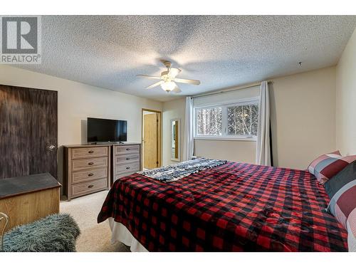 1382 Cypress Drive, Sparwood, BC - Indoor Photo Showing Bedroom