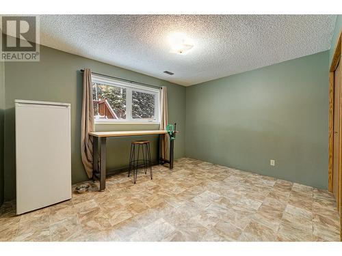 1382 Cypress Drive, Sparwood, BC - Indoor