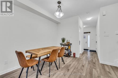 836 Dynasty Street E, Ottawa, ON - Indoor Photo Showing Dining Room