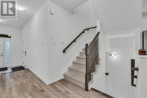 836 Dynasty Street E, Ottawa, ON - Indoor Photo Showing Other Room