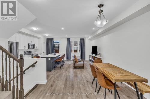 836 Dynasty Street E, Ottawa, ON - Indoor