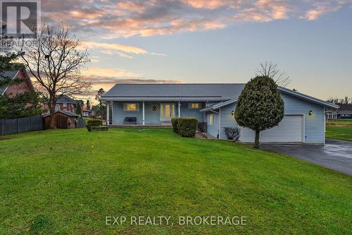 103 Willowbank Road E, Gananoque, ON - Outdoor