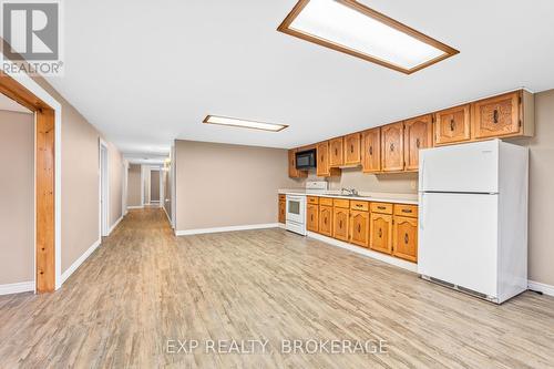 103 Willowbank Road E, Gananoque, ON - Indoor Photo Showing Kitchen