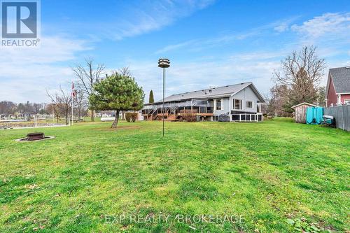 103 Willowbank Road E, Gananoque, ON - Outdoor