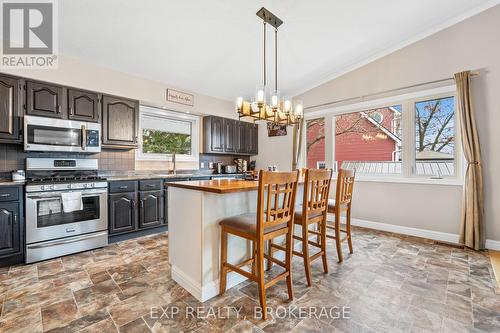 103 Willowbank Road E, Gananoque, ON - Indoor Photo Showing Kitchen