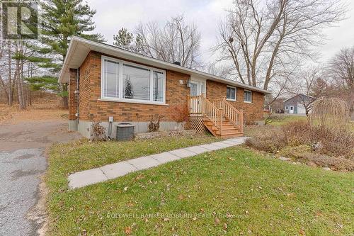 53 Pembroke St Street, Whitewater Region, ON - Outdoor