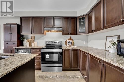 1567 Glenbourne Drive, Oshawa (Pinecrest), ON - Indoor Photo Showing Kitchen