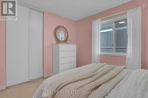 1567 Glenbourne Drive, Oshawa (Pinecrest), ON - Indoor Photo Showing Bedroom