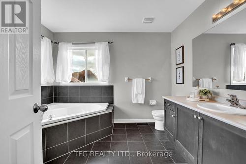 1567 Glenbourne Drive, Oshawa (Pinecrest), ON - Indoor Photo Showing Bathroom